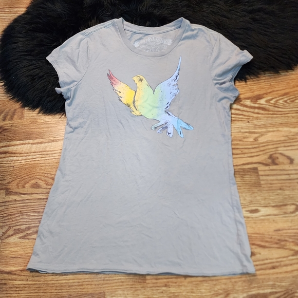 Women's Size L Short Sleeve T-Shirt Peace Dove Love Rainbow Color Est. 1969 - Picture 10 of 10
